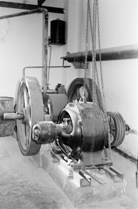 Escuela de Peritos Industriales en calle la Regente. Talleres. Abril de 1956. Málaga (España)