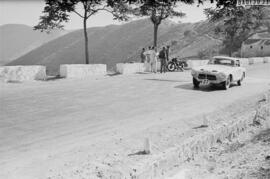 1ª Vuelta Automovilística a Andalucía. 2ª Etapa, Málaga-Granada, subida Cuesta de la Reina, Montes de Málaga. Septiembre de 1954. Málaga, España