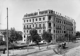 Palacio de la Tinta. Hacia 1910. Edificio de oficinas de la Compañía de los Ferrocarriles Andaluces. Málaga, España. 01