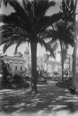 Carlos Larios y Martínez de Tejada. Monumento en el Parque de Málaga. Años veinte, siglo XX. Málaga, España. 01