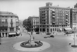 Glorieta del Marqués de Larios. Calle Larios. Avda. del Generalísimo Franco. Plaza de Queipo de LLano. Años 50, siglo XX. Málaga, España.