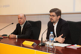 Carlos Gómez Agustí y Alberto Fernández Veiga. Presentación Institucional. V Foro Arquia/Próxima 2016: Futuro Imperfecto. Paraninfo. Octubre de 2016