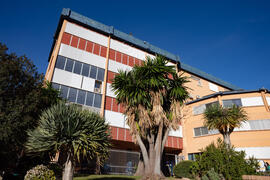 Exteriores de la Facultad de Ciencias de la Universidad de Málaga. Campus de Teatinos. Febrero de 2021