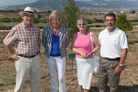 Incorporación de nuevos árboles al "Bosque del Conocimiento" en el Campus de Teatinos de la Universidad de Málaga. Junio de 2011
