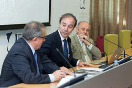 Presentación del libro "Málaga en el punto de mira. Relato fotográfico del siglo XX". Rectorado. Diciembre de 2014.