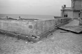 Málaga. Daños en la cubierta de la Hermandad de Pescadores como consecuencia del temporal de viento. Enero de 1963