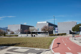 Edificio del Complejo de Estudios Sociales y de Comercio. Campus de Teatinos. Abril de 2021