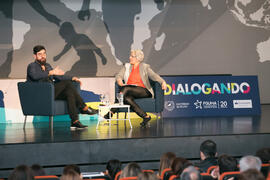 Ana Belén Castillo "Dialogando" con Manu Sánchez. Complejo de Estudios Sociales y Comercio. Enero de 2018