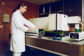 Instalaciones: Laboratorio. Mayo de 1995