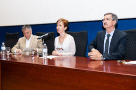 José Jesús Delgado, Isabel Jiménez y Jesús Cano. Graduación del curso del Aula de Mayores de la Universidad de Málaga. Paraninfo. Junio de 2019