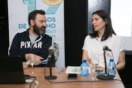 Mesa redonda: «La importancia de las redes sociales en el nuevo universo catódico». Curso "Las series televisivas: anatomía de un monstruo". Cursos de verano 2019 de la Universidad de Málaga. Marbella. Julio de 2019