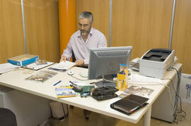 Oficina de la organización. 2º Congreso Internacional de Actividad Físico-Deportiva para Mayores de la Universidad de Málaga. Palacio de Ferias y Congresos de Málaga. Marzo de 2007