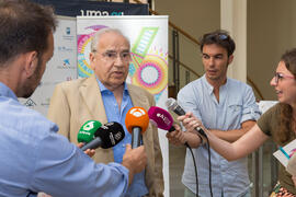 Rueda de prensa de Alfonso Guerra. Curso "Geopolítica y leyenda negra". Cursos de Verano de la Universidad de Málaga. Málaga. Julio de 2019