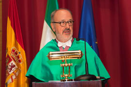 Investidura como Doctor "Honoris Causa" de D. Humberto Maturana Romesín y D. José Gimeno Sacristán por la Universidad de Málaga. Facultad de Derecho. Noviembre de 2010