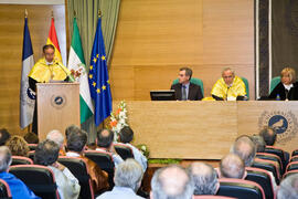 Imposición de la Medalla de Oro de la Universidad de Málaga a D. Antonio Díez de los Ríos. Rectorado. Junio de 2010