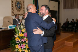 Entrega de Medalla de Honor a Carlos Álvarez. Celebración de San Lucas. Facultad de Medicina. Noviembre de 2019