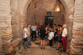 Visita nocturna tematizada a la Alcazaba. Olimpiada Española de Economía, Fase Nacional. Alcazaba de Málaga. Junio de 2015