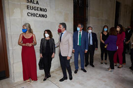 Grupo de autoridades. Inauguración de la exposición "Eugenio Chicano Siempre". Museo de Málaga. Mayo de 2021