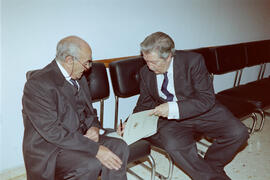Investidura como Doctor "Honoris Causa" de D. Manuel Alcántara por la Universidad de Málaga. Teatro Cervantes. Noviembre de 2000