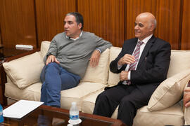 Elías Bendodo y Hamid Al-Naimiy en la reunión posterior a la firma del convenio con la Universidad de Sharjah, Emiratos Árabes. Palacio de la Marina. Noviembre de 2015