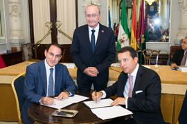 Firma de acuerdo. Presentación del Centro Internacional de Autoridades y Líderes. Ayuntamiento de Málaga. Julio de 2018