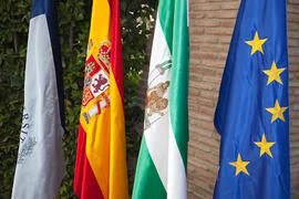 Cena de gala con motivo al homenaje para los jubilados y personal que cumple 25 años de servicio en la Universidad de Málaga. Jardín Botánico. Junio de 2009