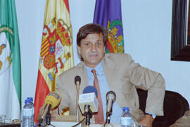 Presentación de los planos de la ampliación del Campus de Teatinos. Julio de 1996. Málaga.