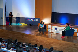 "Dialogando" con Clara Grima. Escuela de Ingenierías Industriales de la Universidad de Málaga. Mayo de 2024
