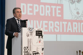 Javier Lozano Cid en la Gala del Deporte Universitario 2017. Escuela Técnica Superior de Ingeniería de Telecomunicaciones. Junio de 2017