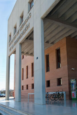 Facultad de Ciencias de la Comunicación y Turismo. Campus de Teatinos. Mayo de 2012