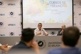 Encuentro con Eduardo Madina. Cursos de Verano de la Universidad de Málaga. Edificio del Rectorado. Julio de 2018