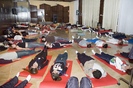 Taller de Yoga. 2º Congreso Internacional de Actividad Físico-Deportiva para Mayores de la Universidad de Málaga. Palacio de Ferias y Congresos de Málaga. Marzo de 2007