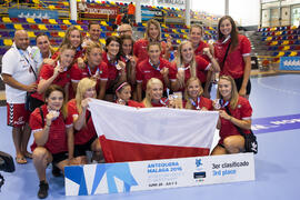 Polonia tercera clasificada en la categoría femenina. Ceremonia de clausura del Campeonato del Mundo Universitario de Balonmano. Antequera. Julio de 2016