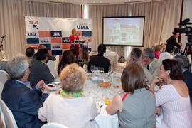 Nombramiento de Salvador Díaz Cano como miembro de honor de la Asociación de Antiguos Alumnos de la Universidad de Málaga. Foro Alumni-UMA. Mayo de 2014