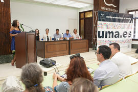 Intervención de una alumna. Graduación del alumnado del CIE de la Universidad de Málaga. Centro Internacional de Español. Julio de 2015