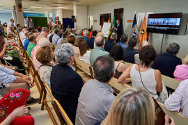Intervención de Francisco de la Torre en la inauguración del mural de Ángel Idígoras en la Facultad de Ciencias Económicas y Empresariales de la Universidad de Málaga. Campus de El Ejido. Junio de 2022