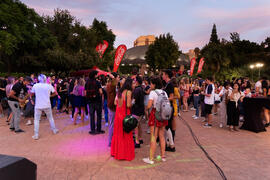 Actuación del grupo musical "Who Killed the DJ". Welcome to UMA. Bienvenida a los alumnos de intercambio internacional de la Universidad de Málaga. Jardín botánico. Octubre de 2019