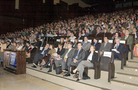 Asistentes al Acto de Inauguración del 2º Congreso Internacional de Actividad Físico-Deportiva para Mayores de la Universidad de Málaga. Palacio de Ferias y Congresos de Málaga. Marzo de 2007