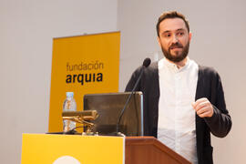 Valentín Sanz. Presentación del proyecto "La 3 del senpa". V Foro Arquia/Próxima 2016: Futuro Imperfecto. Paraninfo. Octubre de 2016