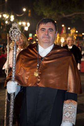 Representante de la Universidad de Málaga en el desfile procesional de la Hermandad de los Estudiantes. Málaga. Abril de 2014