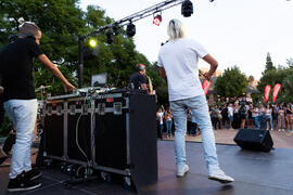 Actuación del grupo musical "Who Killed the DJ". Welcome to UMA. Bienvenida a los alumnos de intercambio internacional de la Universidad de Málaga. Jardín botánico. Octubre de 2019