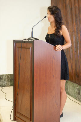 Intervención de la alumna Francesca Federico. Graduación de los alumnos del CIE de la Universidad de Málaga. Centro Internacional de Español. Julio de 2014