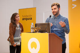 Pau Sarquella y Diana Usón. Presentación del proyecto "Persiana Barcelona". V Foro Arquia/Próxima 2016: Futuro Imperfecto. Paraninfo. Octubre de 2016