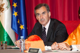Investidura como Doctor "Honoris Causa" de D. Humberto Maturana Romesín y D. José Gimeno Sacristán por la Universidad de Málaga. Facultad de Derecho. Noviembre de 2010