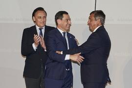 Teodomiro López, José Carlos Gómez y Juan Manuel Moreno. Toma de posesión de D. Teodomiro López Navarrete como Rector de la Universidad de Málaga. Palacio de San Telmo, Sevilla. Febrero de 2024