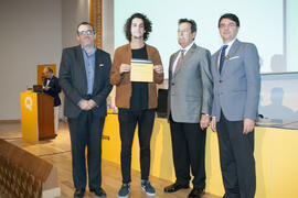 Entrega de becas. V Foro Arquia/Próxima 2016: Futuro Imperfecto. Paraninfo. Octubre de 2016