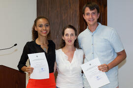 María José Fernández con alumnos en su graduación. Centro Internacional de Español. Agosto de 2014