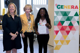 Entrega de diploma. Clausura del programa "Genera". Edificio "The Green Ray". Junio de 2019