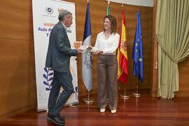 Entrega de Premio del Aula de Economía y Deporte de la Universidad de Málaga al Club Atletismo Nerja. Edificio del Rectorado. Febrero de 2024