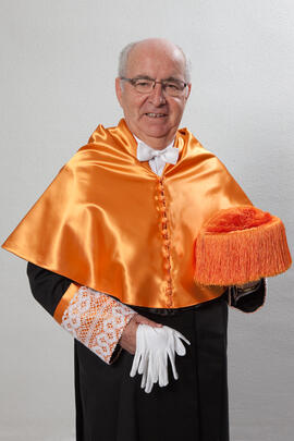 Retratos de D. Juan Jiménez Aguilar como Doctor "Honoris Causa" por la Universidad de Málaga. Junio de 2009